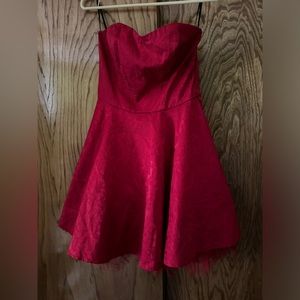 Strapless Dress With Ruffles (Medium)